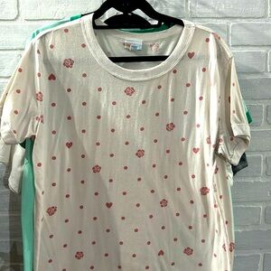 LuLaRoe Pink flower and heart Liv T